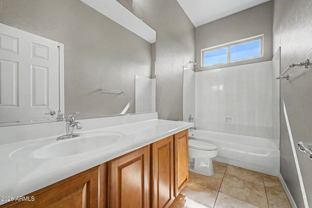 4924 W SILVA Drive, New River, AZ 85087