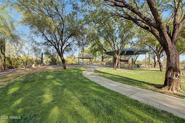 4924 W SILVA Drive, New River, AZ 85087
