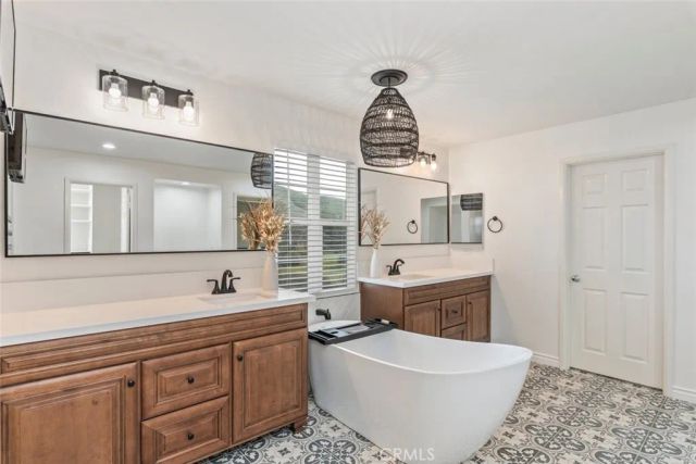 4365 Cabot Drive, Corona, CA 92883