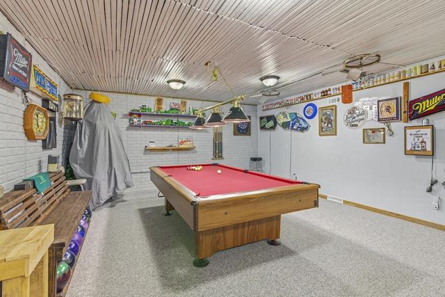 1189 Mockingbird DRIVE, Oconomowoc, WI 53066