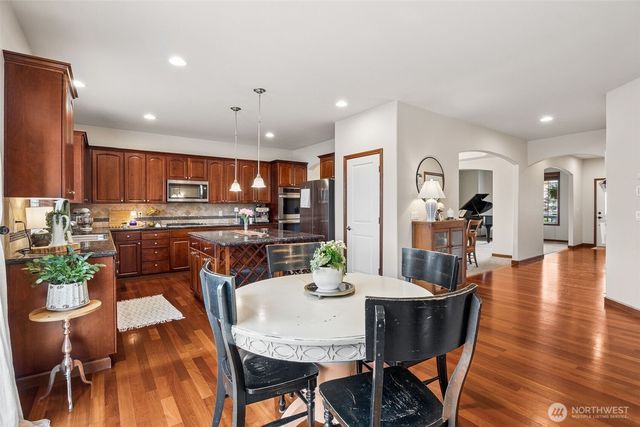 1519 Daffodil Avenue NE, Orting, WA 98360