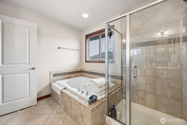 1519 Daffodil Avenue NE, Orting, WA 98360