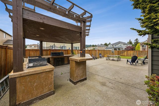 1519 Daffodil Avenue NE, Orting, WA 98360