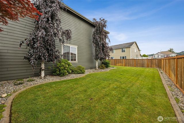 1519 Daffodil Avenue NE, Orting, WA 98360