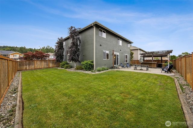 1519 Daffodil Avenue NE, Orting, WA 98360