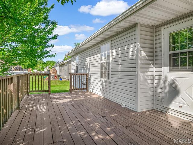 4 Jason Drive, Glen Carbon, IL 62034