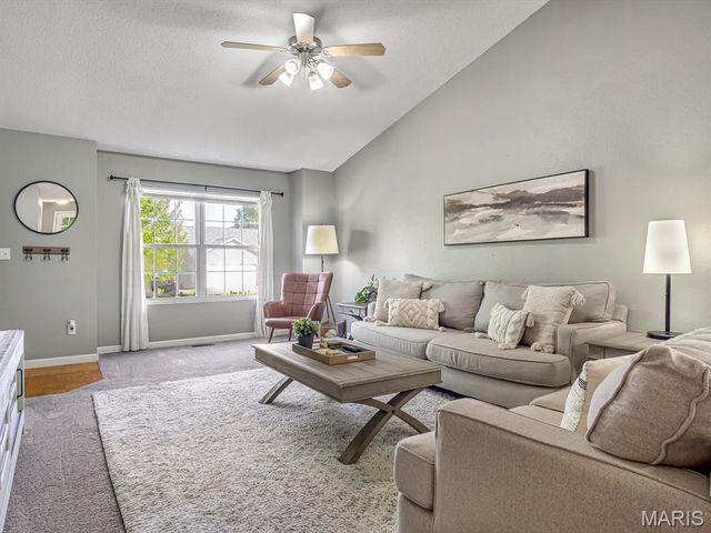 4 Jason Drive, Glen Carbon, IL 62034