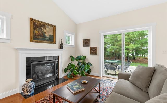 106 White Clover Trl, Plymouth, MA 02360