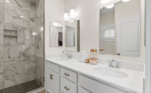 106 White Clover Trl, Plymouth, MA 02360