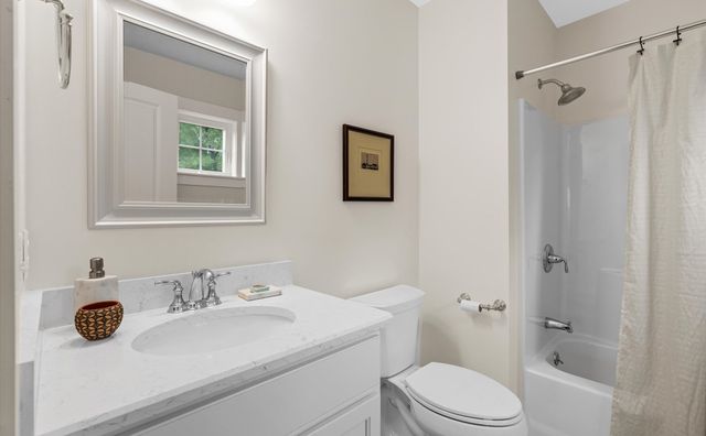 106 White Clover Trl, Plymouth, MA 02360