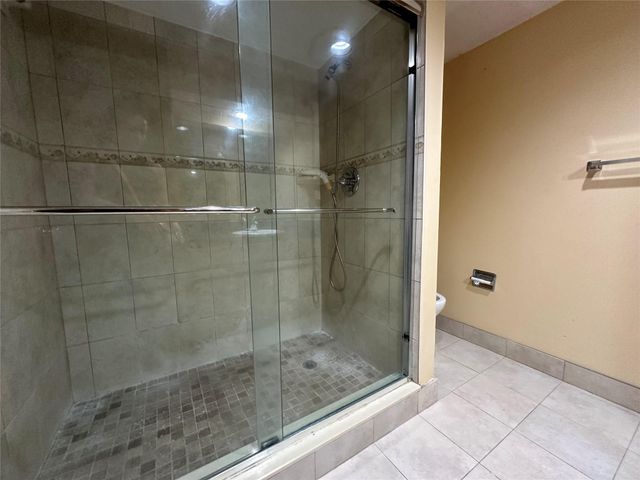 6630 Racquet Club Dr 163, Lauderhill, FL 33319