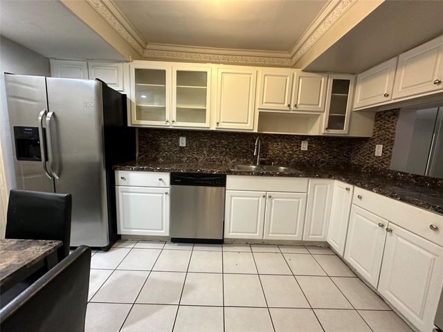 6630 Racquet Club Dr 163, Lauderhill, FL 33319