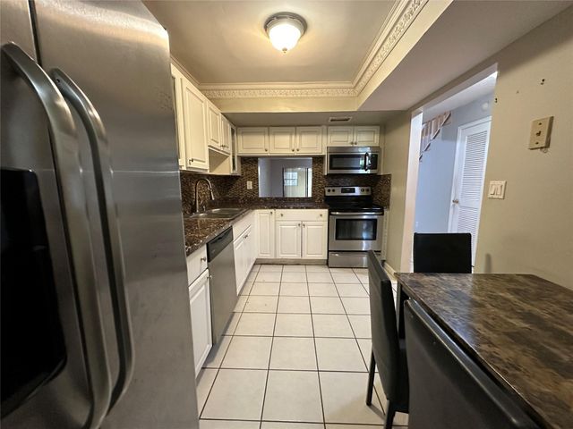 6630 Racquet Club Dr 163, Lauderhill, FL 33319