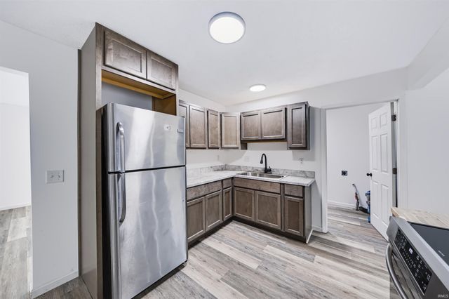 2208 E Michigan Street, Evansville, IN 47711