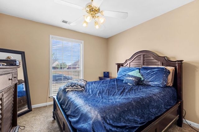 5035 WOLFCHASE FARMS PKY, Bartlett, TN 38002