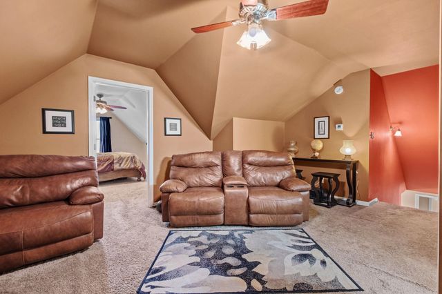 5035 WOLFCHASE FARMS PKY, Bartlett, TN 38002