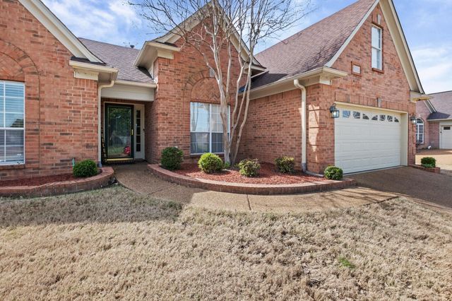 5035 WOLFCHASE FARMS PKY, Bartlett, TN 38002