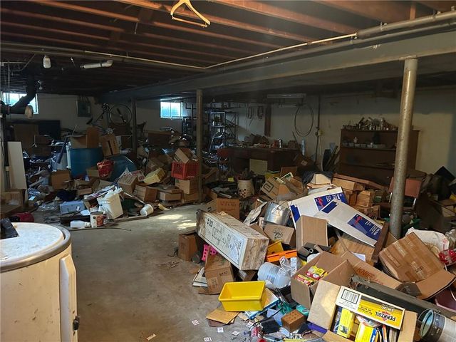 811 NE Barry Road, Kansas City, MO 64155