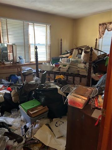 811 NE Barry Road, Kansas City, MO 64155