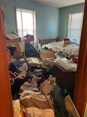 811 NE Barry Road, Kansas City, MO 64155