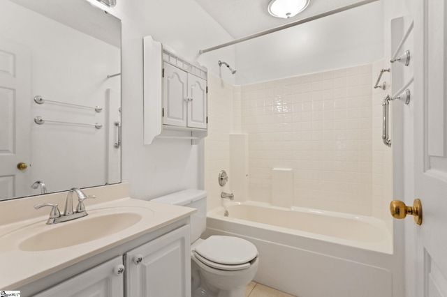 5 Hunterdon Court, Simpsonville, SC 29680