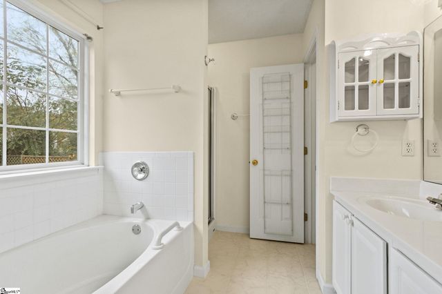 5 Hunterdon Court, Simpsonville, SC 29680