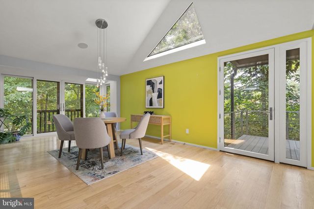 5517 MOHICAN RD, Bethesda, MD 20816