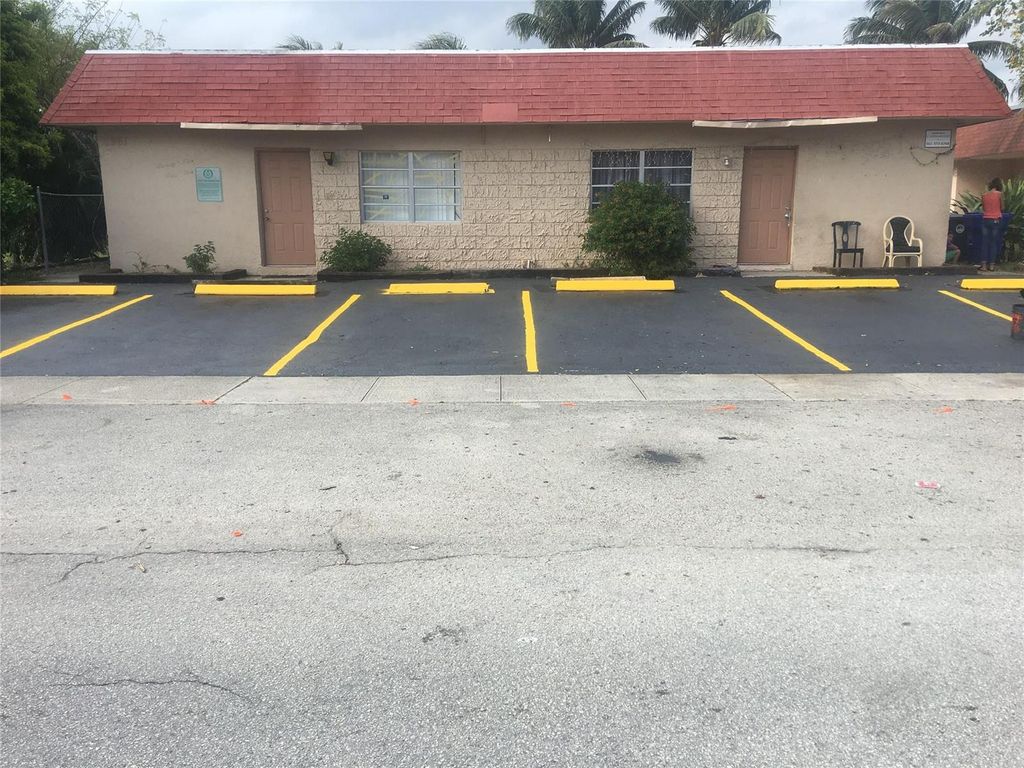 7961 SW 10th Court, North Lauderdale, FL 33068