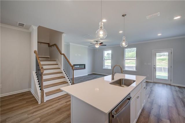 3637 Donovan Circle, Loganville, GA 30052