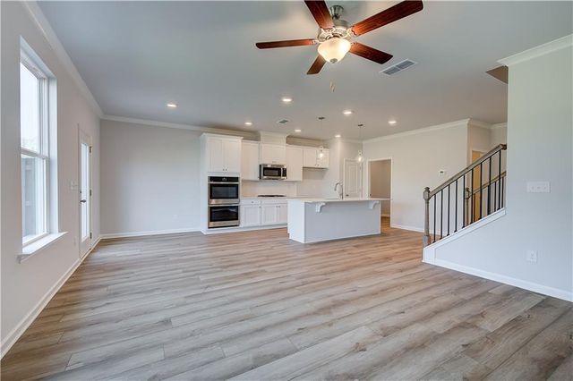 3637 Donovan Circle, Loganville, GA 30052