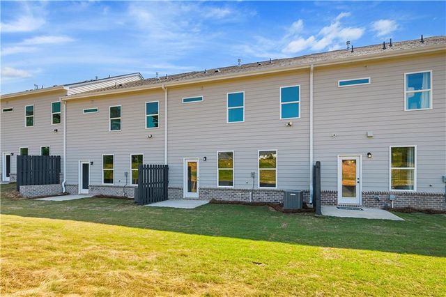 3637 Donovan Circle, Loganville, GA 30052