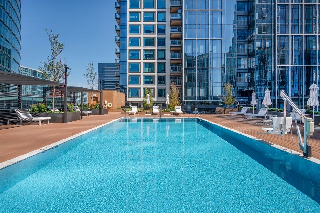 133 Seaport Blvd 2017, Boston, MA 02210