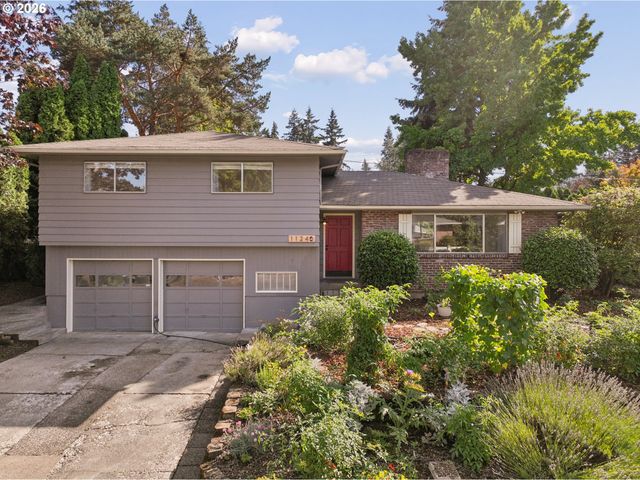 11240 Ne COUCH Ct, Portland, OR 97220