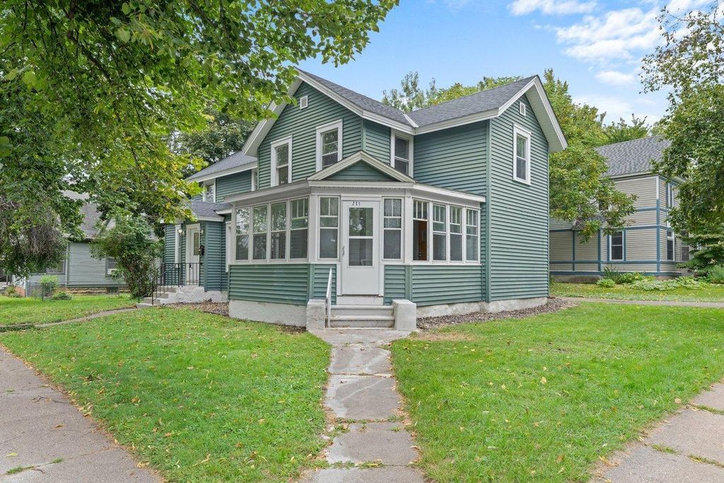 227 E Elm Street, River Falls, WI 54022