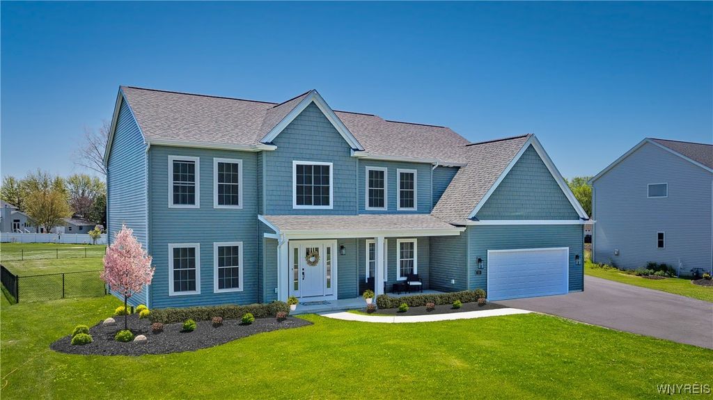 3936 Wheatfield Crossing, Wheatfield, NY 14120