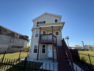 5113 W Lexington Street 1, Chicago, IL 60644