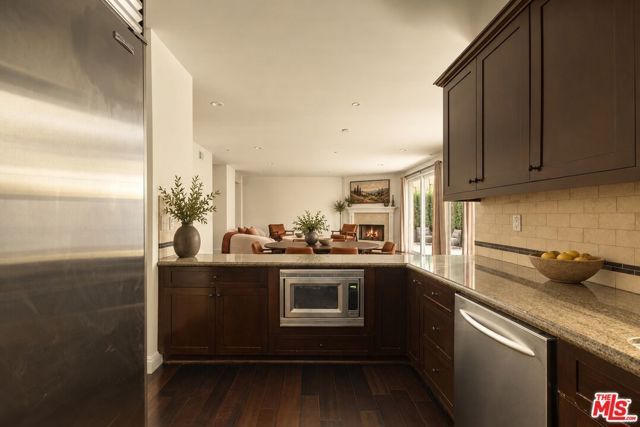 2255 Fox Hills Drive 100, Los Angeles, CA 90064
