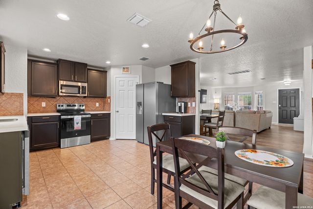 5406 DUKE FLD, San Antonio, TX 78227