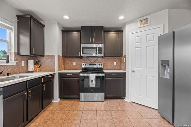 5406 DUKE FLD, San Antonio, TX 78227