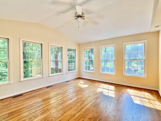 5389 Luwana DR, Roanoke, VA 24018