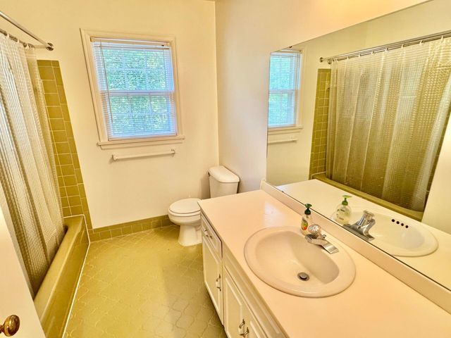 5389 Luwana DR, Roanoke, VA 24018