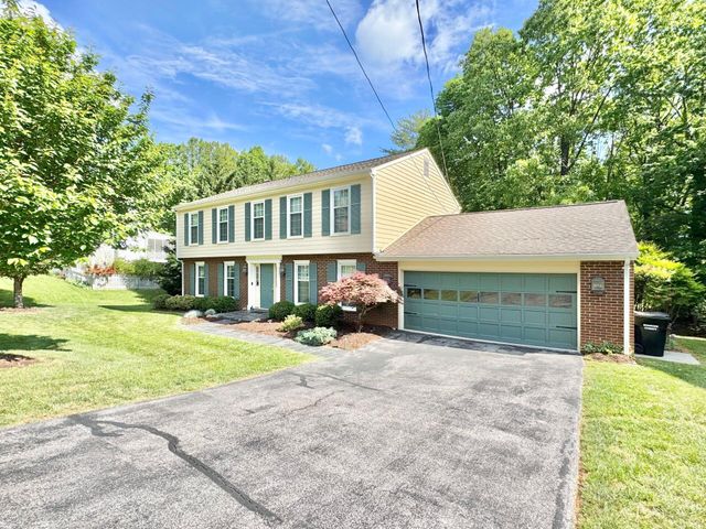 5389 Luwana DR, Roanoke, VA 24018