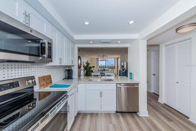 6357 BAHIA DEL MAR BOULEVARD 407, St Petersburg, FL 33715