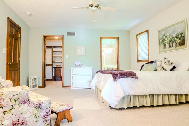 5240 Boardwalk Place, Indianapolis, IN 46220