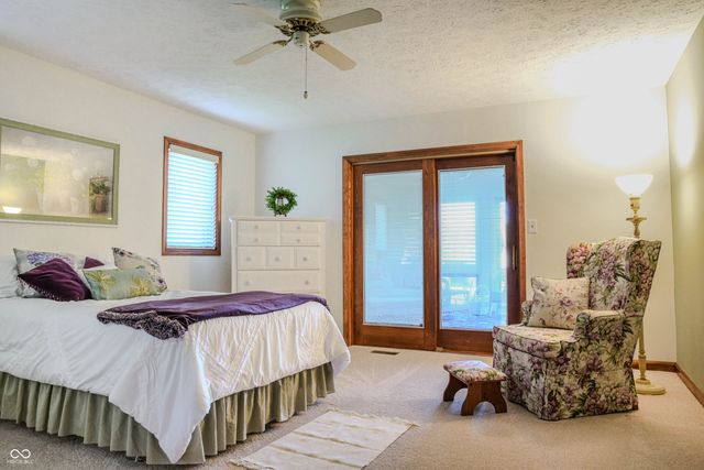 5240 Boardwalk Place, Indianapolis, IN 46220