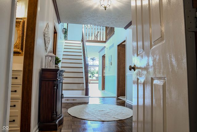 5240 Boardwalk Place, Indianapolis, IN 46220