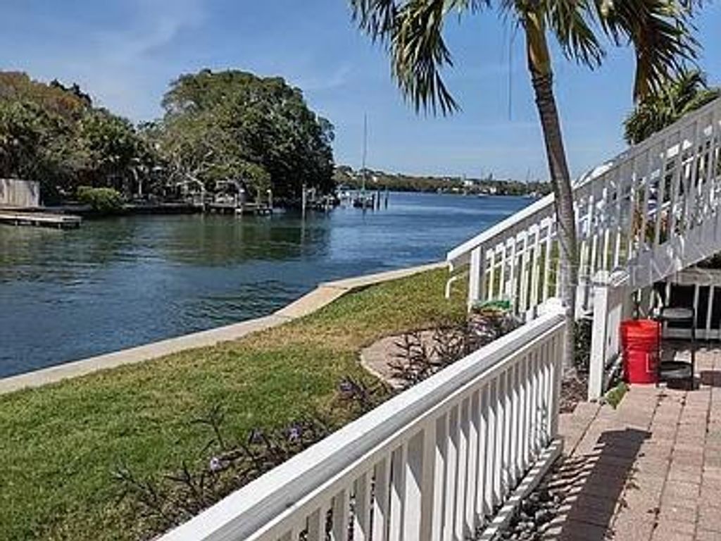 3893 POMPANO DRIVE SE A, St Petersburg, FL 33705