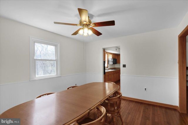 982 FAIRVIEW RD, Glenmoore, PA 19343