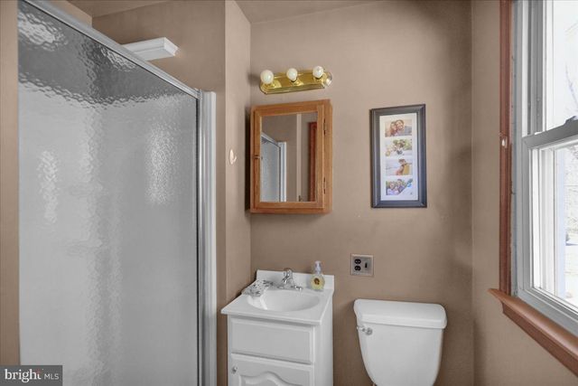 982 FAIRVIEW RD, Glenmoore, PA 19343