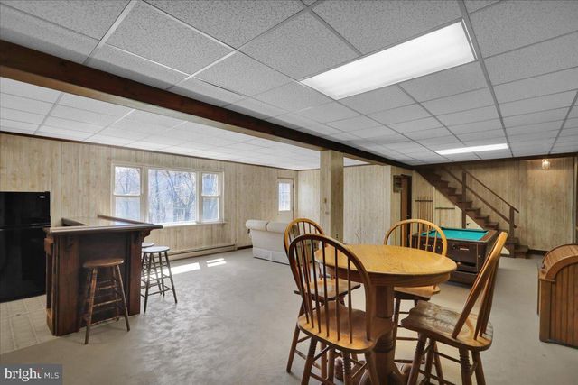 982 FAIRVIEW RD, Glenmoore, PA 19343